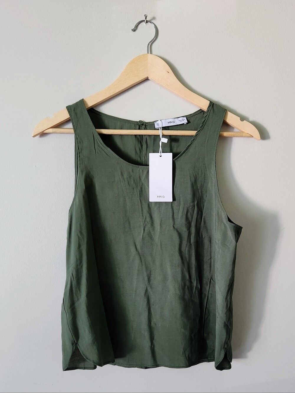 Mango Olive Scoop Neck Tank Top Sz M